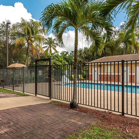 Extended Stay America Suites - Fort Lauderdale - פלנטיישן מראה חיצוני תמונה